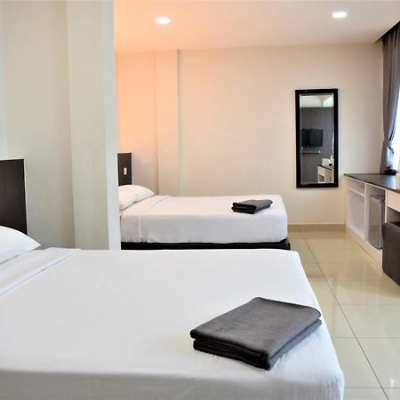 Desaru, Bayu Balau Beach Resort Bandar Penawar المظهر الخارجي الصورة