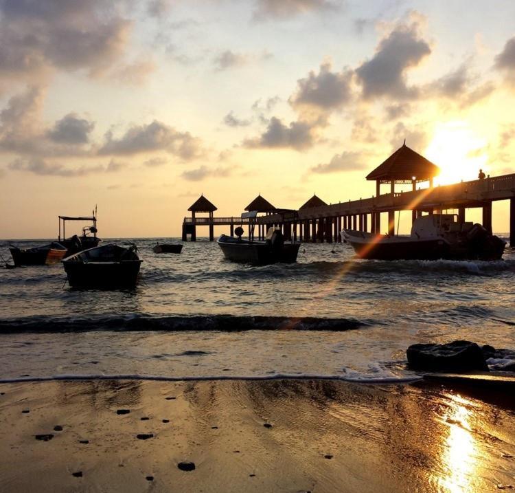Desaru, Bayu Balau Beach Resort Bandar Penawar المظهر الخارجي الصورة